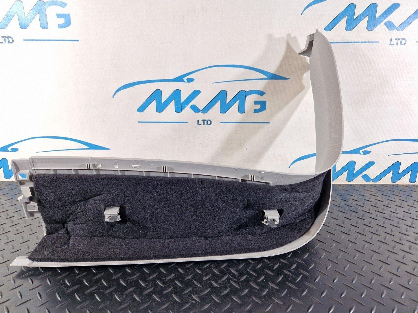 11-19 MERCEDES BENZ ML W166 TAILGATE BOOT LID LEFT TRIM COVER PANEL A1667400171