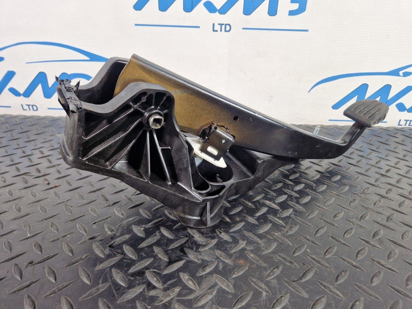 19-ON RANGE ROVER EVOQUE L551 BRAKE PEDAL M8D22D094BC
