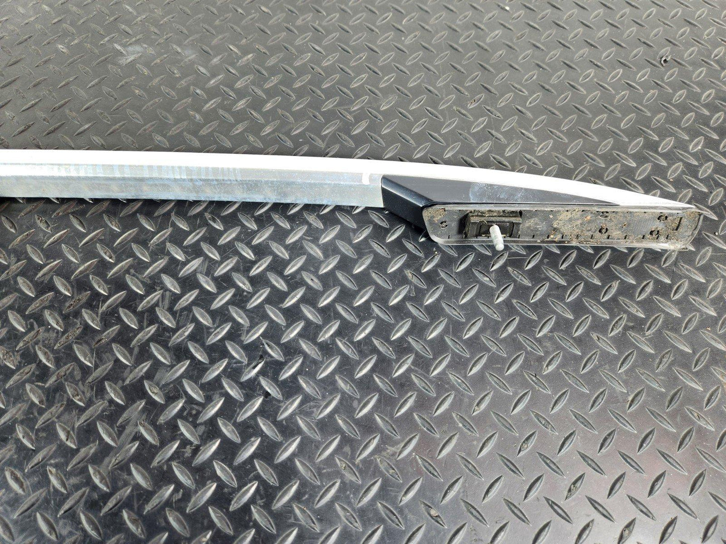 11-19 MERCEDES BENZ ML W166 GENUINE RIGHT O/S CHOME ROOF RACK RAIL A1668900493