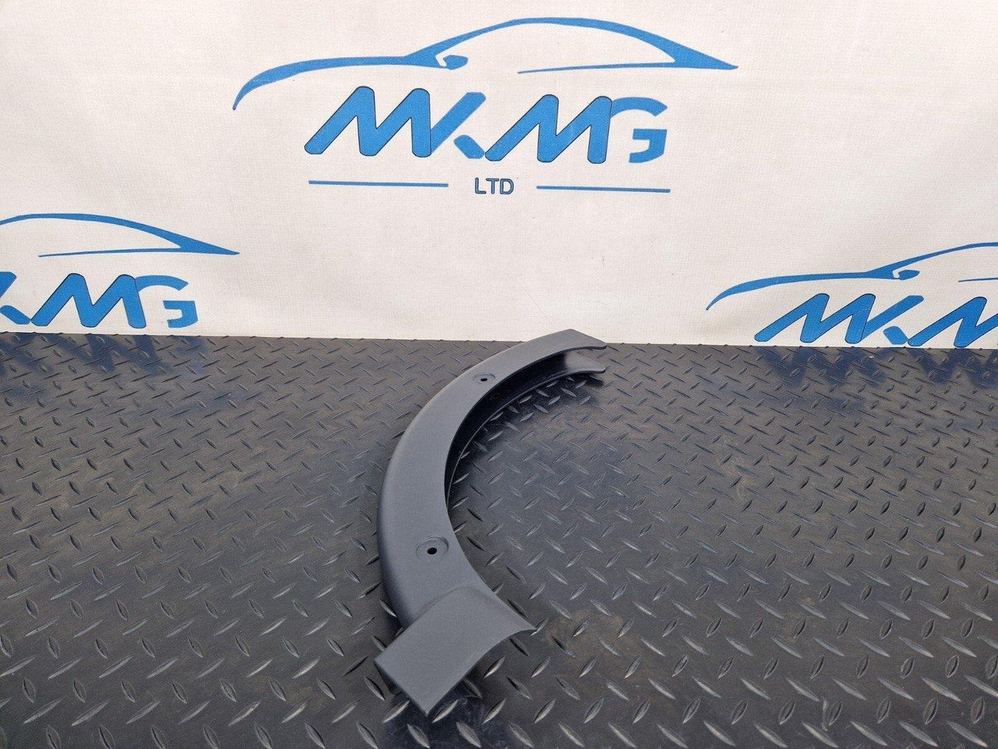 16-19 AUDI A4 B9 GENUINE REAR LEFT BOOT LID HINGE COVER 8W5971821