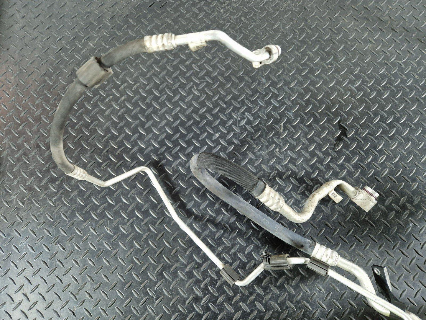 12-17 AUDI S5 CONVERTIBLE AIRCON PIPE HOSE 3.0TFSI CGW 8K0260707AF