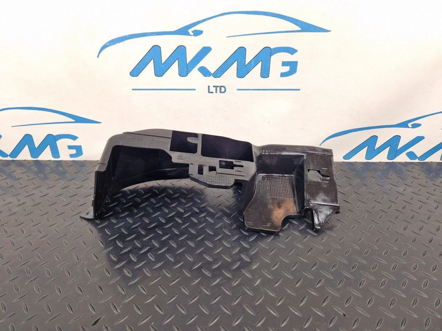 2018-ON MERCEDES BENZ SPRINTER W907 OEM CONSOLE COVER MOUNT LEFT A9078802400