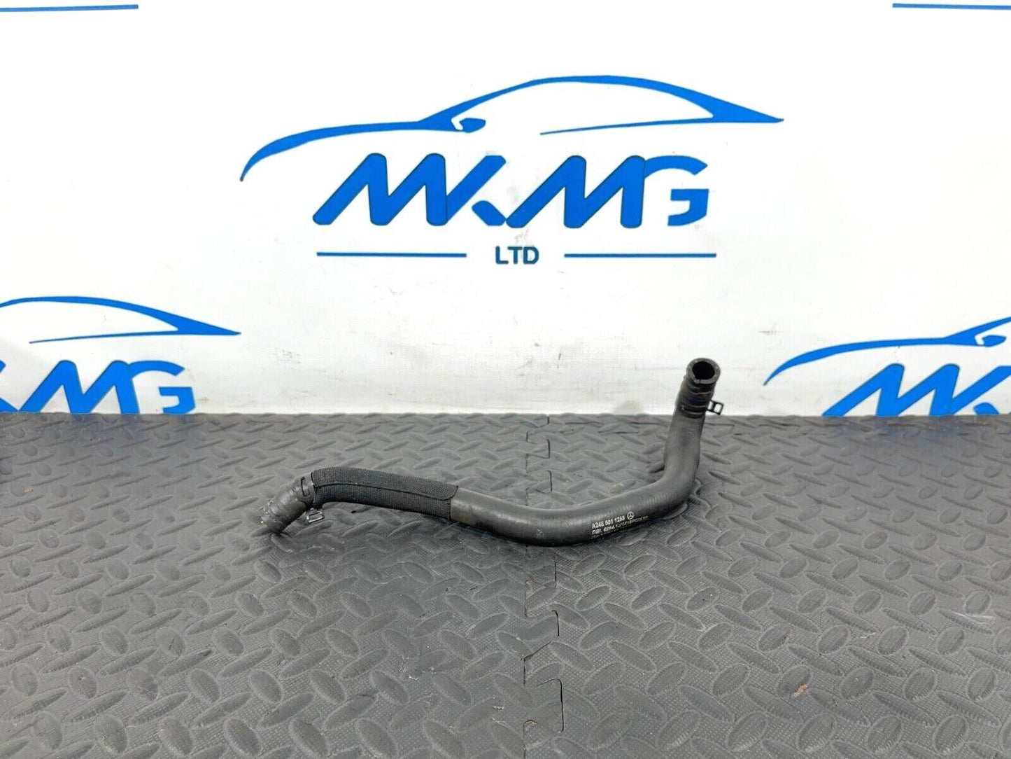 13-19 MERCEDES BENZ CLA C117 GENUINE OIL COOLER PUMP COOLANT HOSE A2465011258