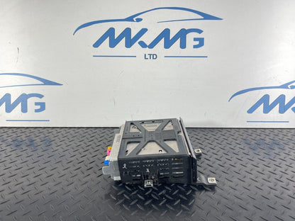 16-19 AUDI A4 B9 GENUINE MULTIMEDIA SAT NAV HEAD UNIT 8W0035188G