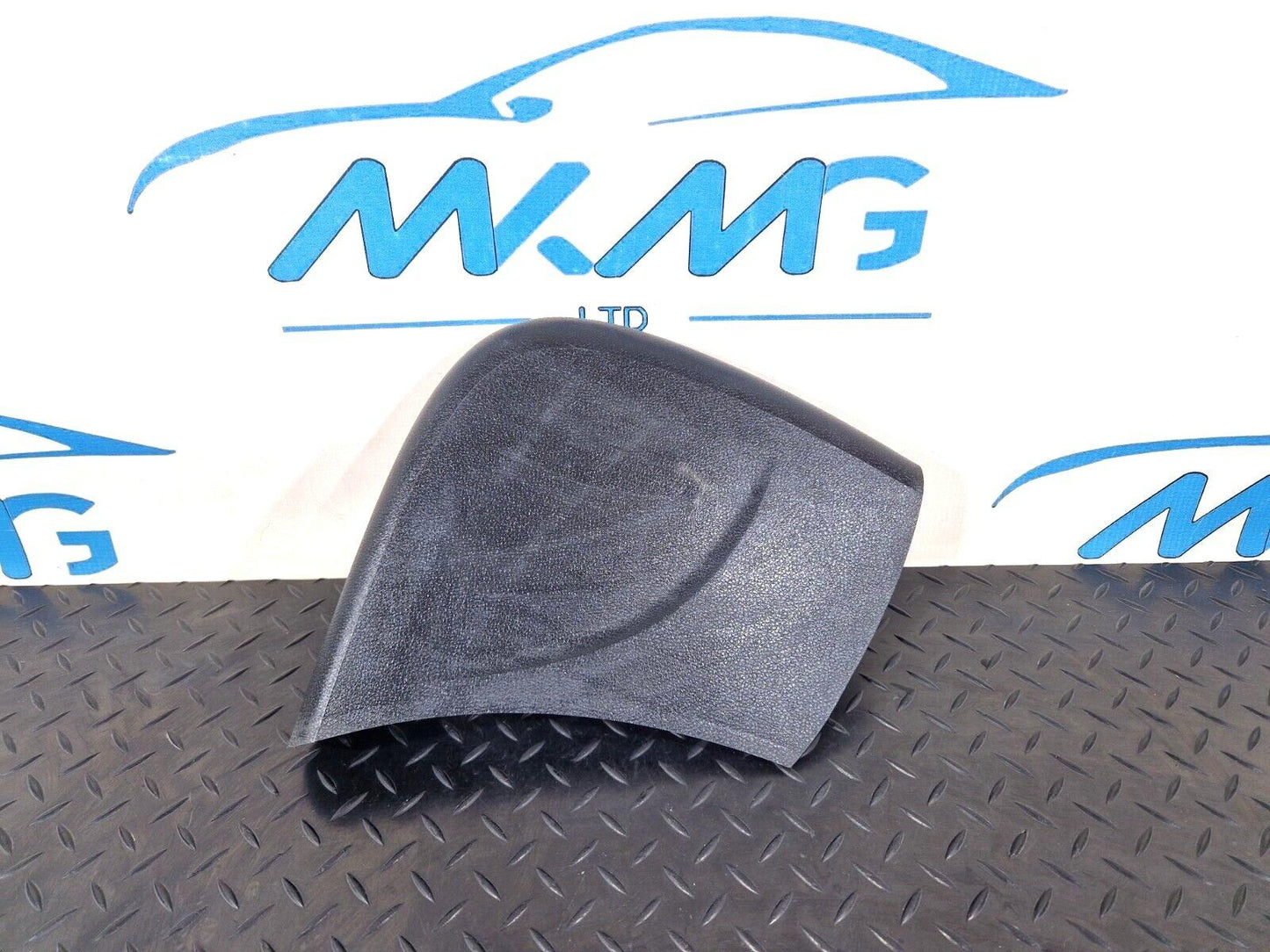18-ON MERCEDES BENZ SPRINTER  W907 HAND BRAKE LEVER TRIM A9104271000