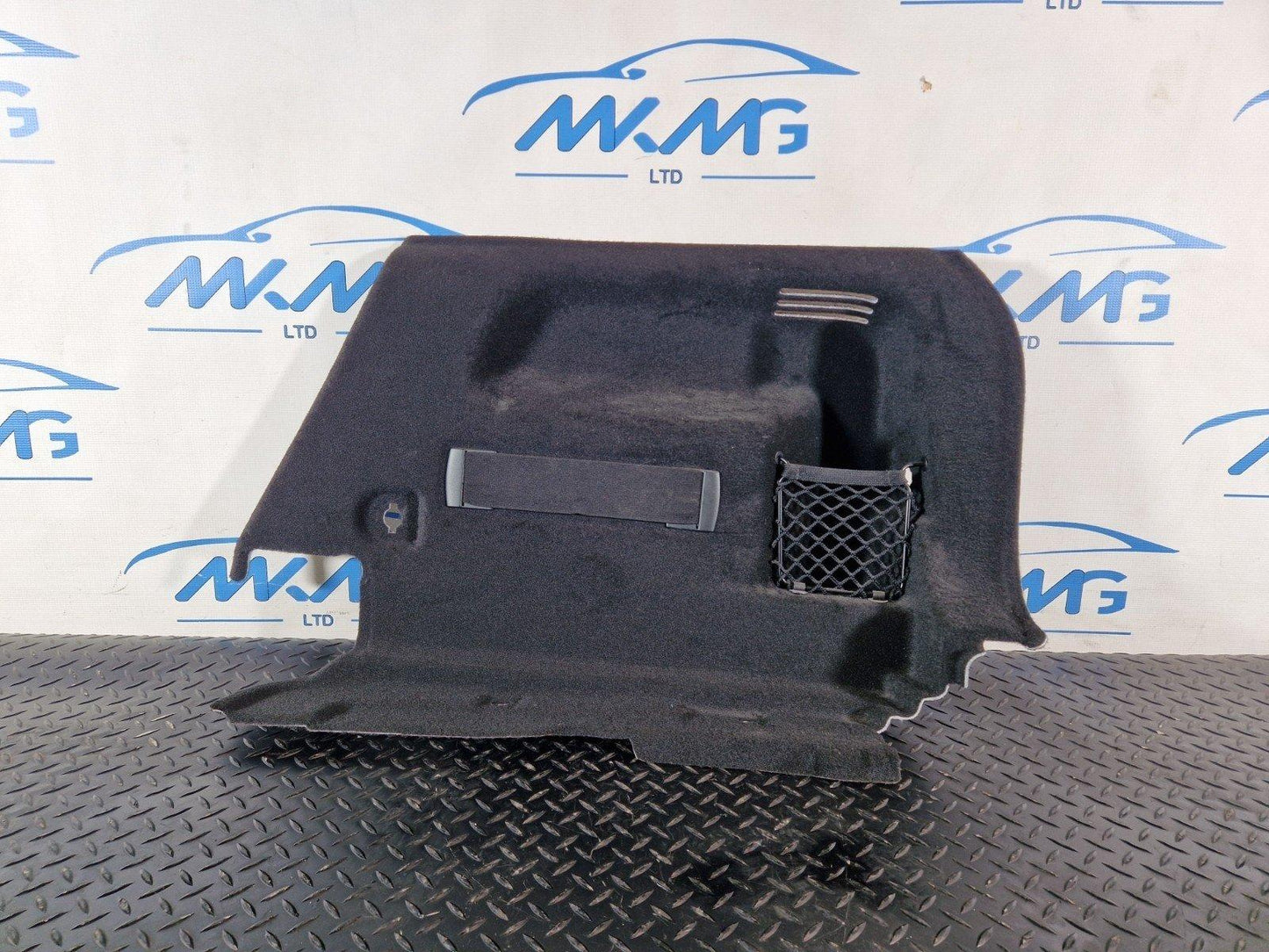 19-ON MERCEDES BENZ B CLASS W247 GENUINE REAR RIGHT SIDE TRUNK TRIM A2476905403