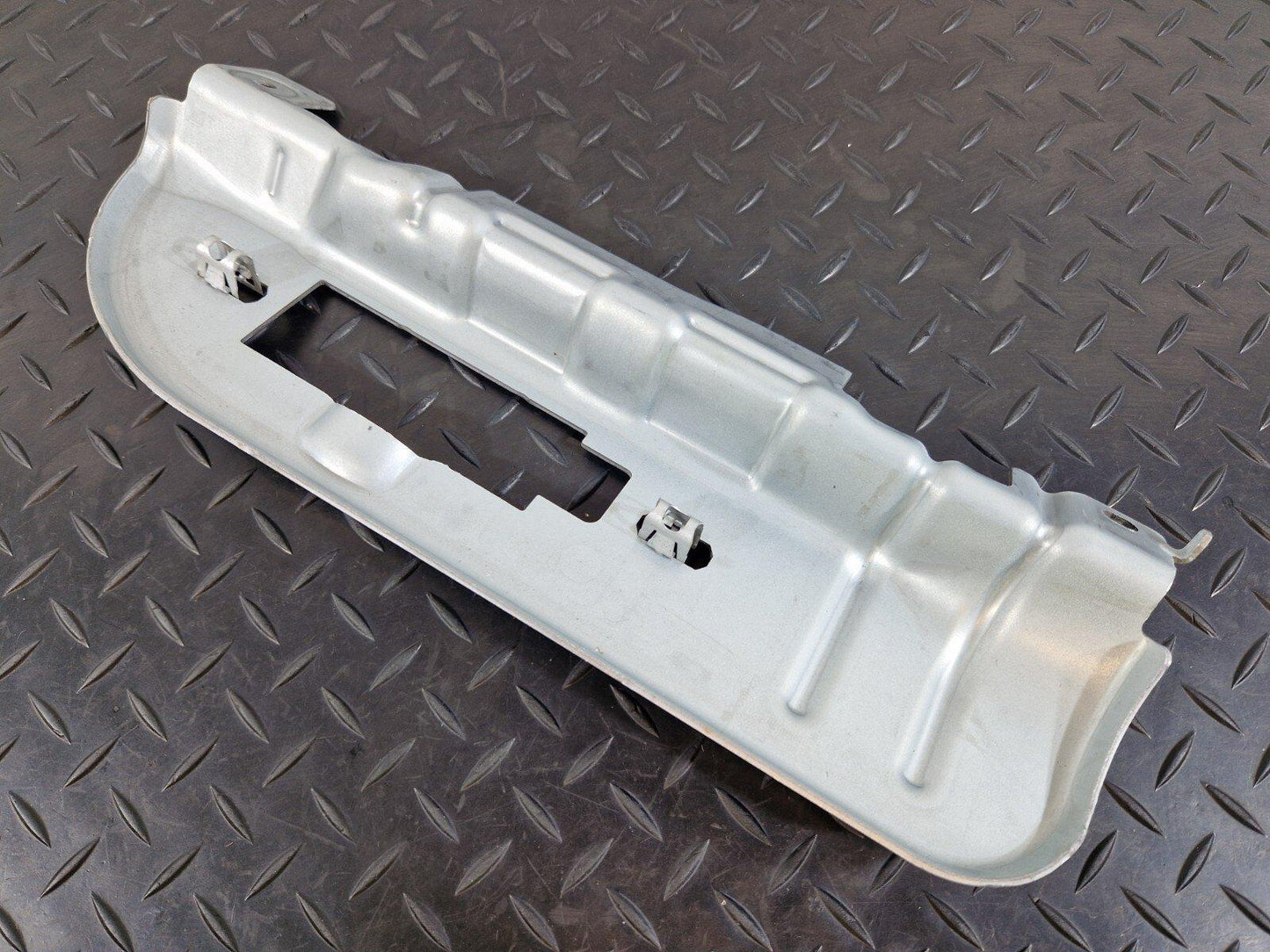 MERCEDES BENZ A CLASS W177 REAR LEFT N/S GRAB HANDLE ROOF MOUNT BRACKET