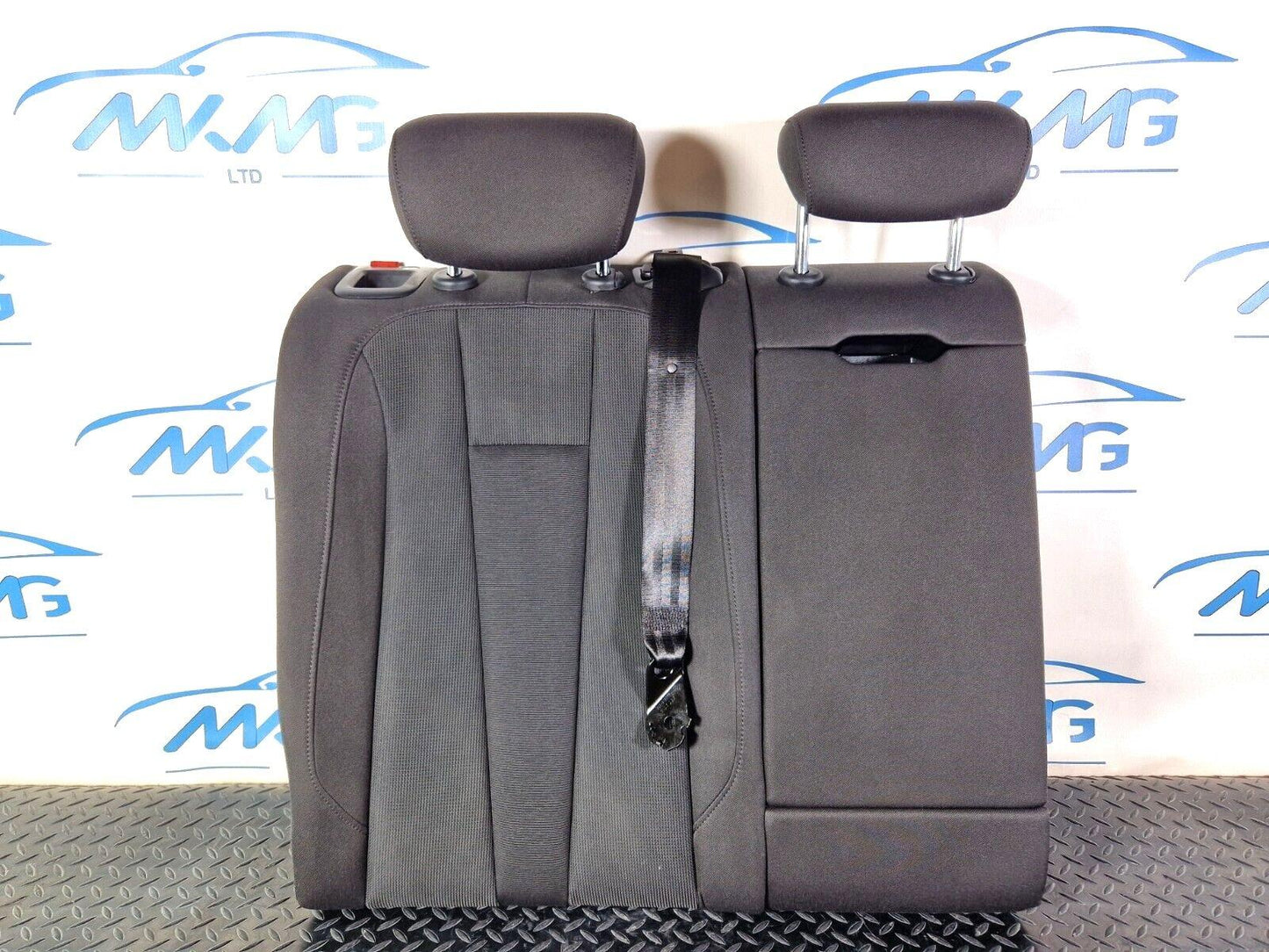16-19 AUDI A4 B9 REAR RIGHT O/S DRIVER SIDE CLOTH SEAT BACKREST & ARMEST