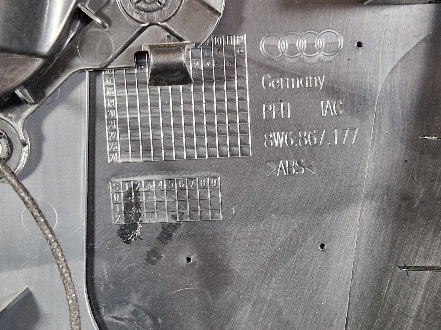 16-24 AUDI A5 F5 COUPE FRONT LEFT PASSENGER SIDE DOOR CARD 8W6867133 8W6867105