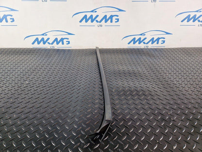 11-19 MERCEDES BENZ ML W166 FRONT LEFT WINDSCREEN WATER DEFLECTOR A1666901180