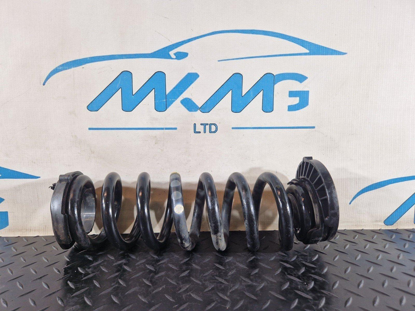 16-22 MERCEDES BENZ X253 16-22 MERCEDES BENZ X253 GENUINE REAR COIL SPRING