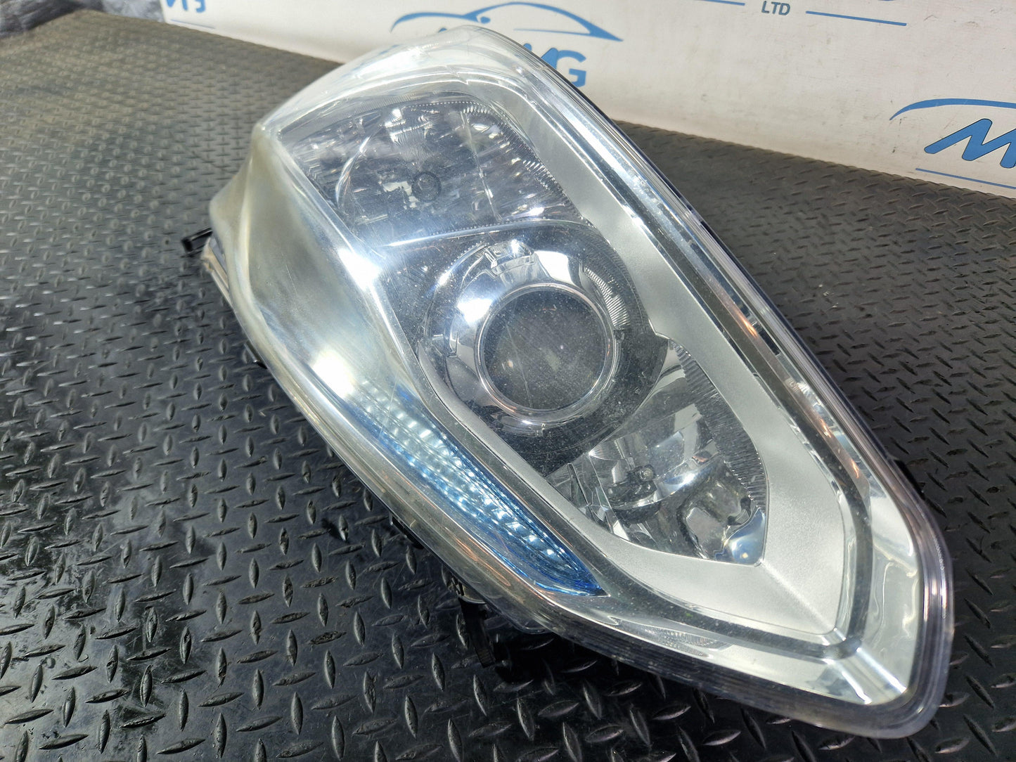 Ford Transit Custom V362 Front Left N/S Headlight BK2113D153B DK2113D153AH