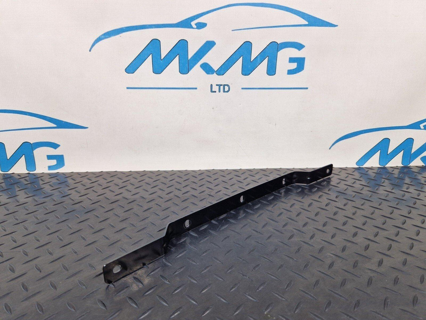 14-23 MERCEDES BENZ VITO W447 OEM FRONT SEAT BOX BRACKET MOUNT PLATE A4479144900