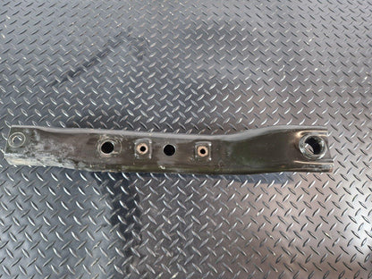 18-ON MERCEDES-BENZ W906 SPRINTER DRIVER SUBFRAME MOUNT BRACE STRUT A9063300105