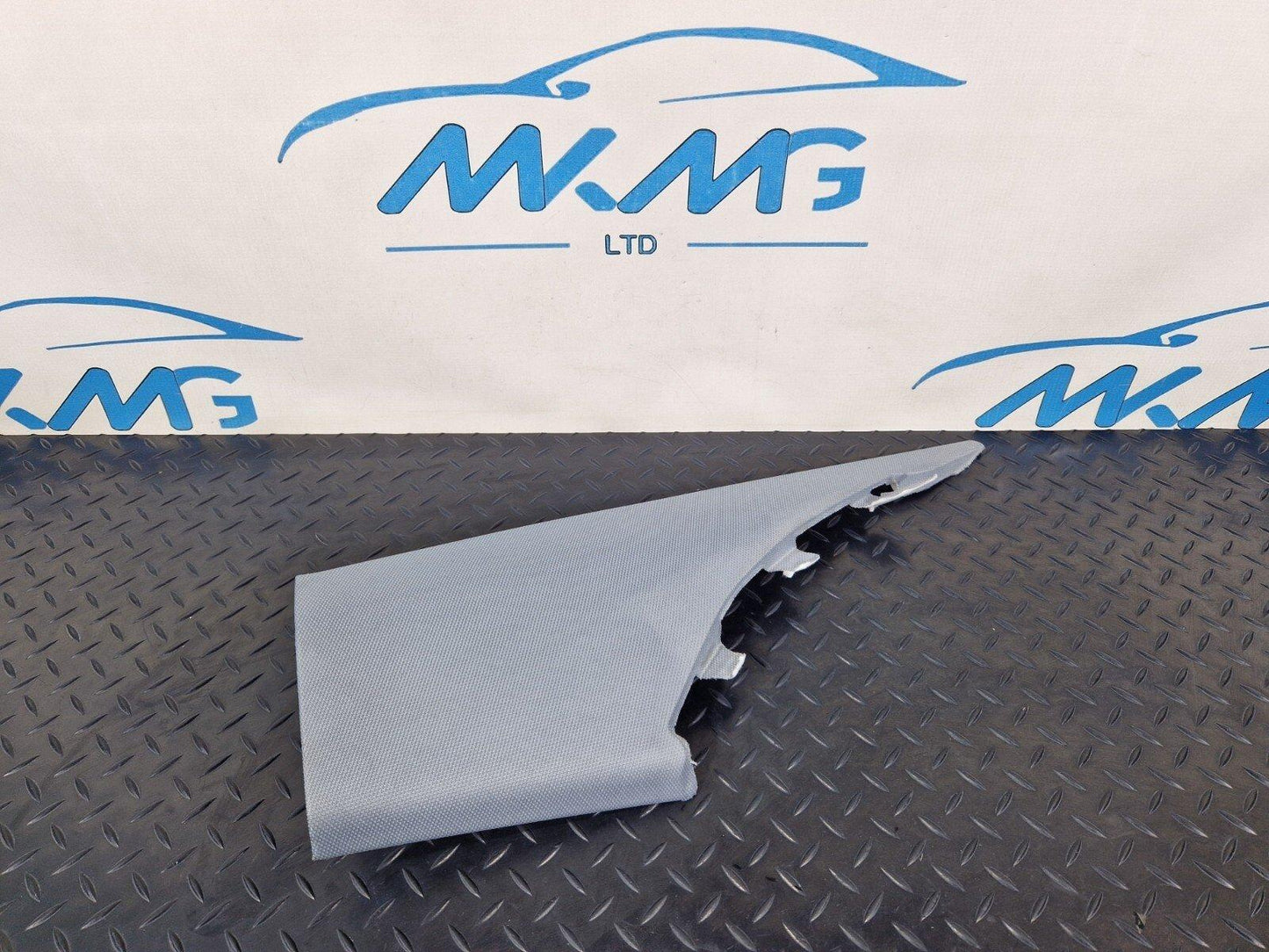 16-24 AUDI A5 F5 COUPE GENUINE OEM REAR RIGHT SIDE C-PILLAR TRIM 8W5867246B