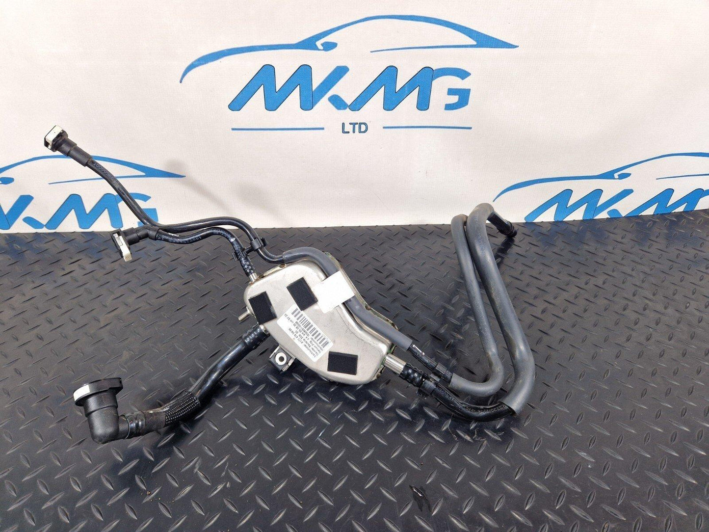 19-ON MERCEDES BENZ CLA C118 INLET FUEL EXPANSION TANK A1774705900