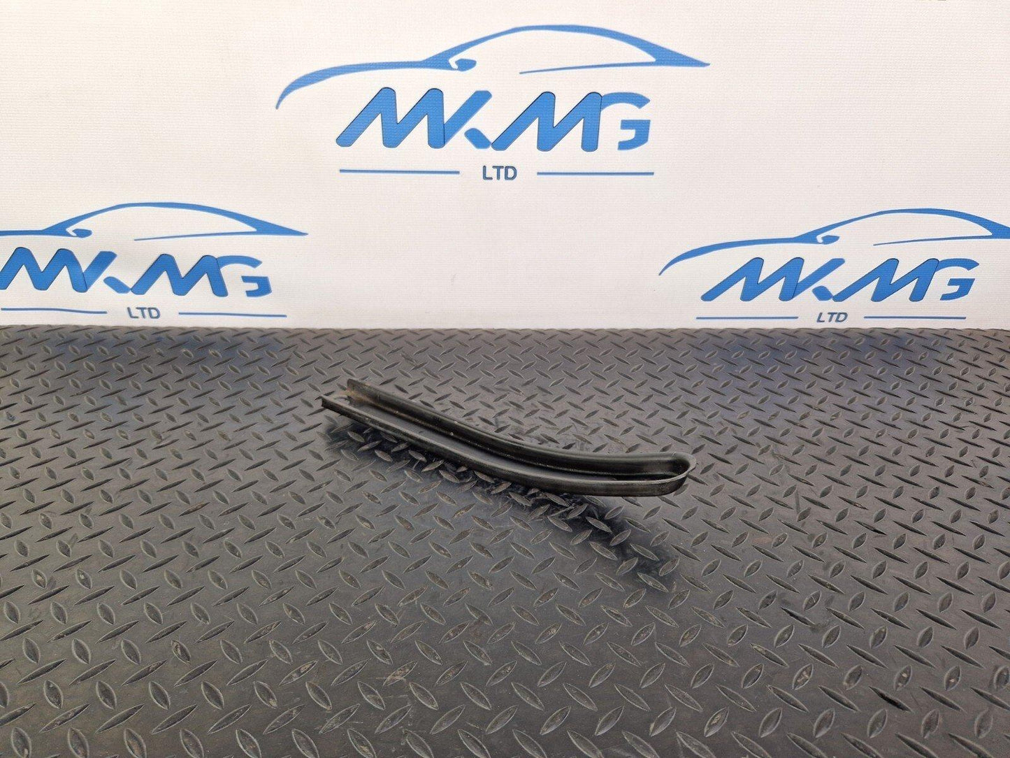 14-21 MERCEDES BENZ C300h W205 FRONT AXLE CARRIER BRACING BRACKET A2056282000