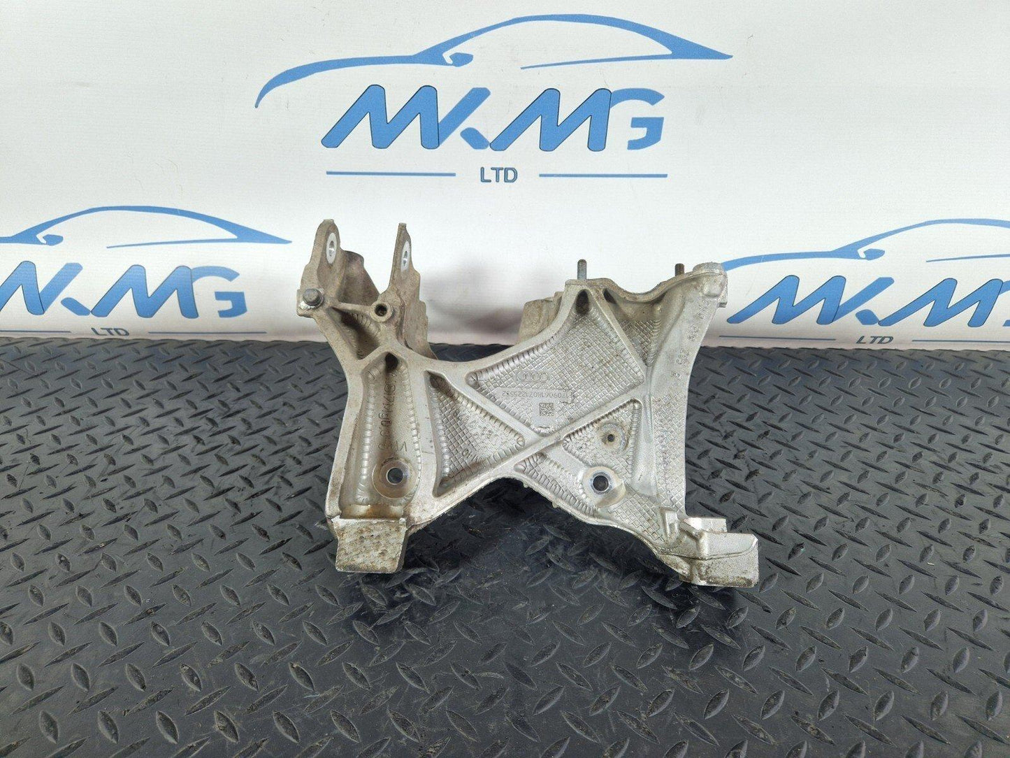 16-19 AUDI A4 B9 GENUINE FRONT LEFT SIDE N/S SUBFRAME BRACKET MOUNT 8W0399295E