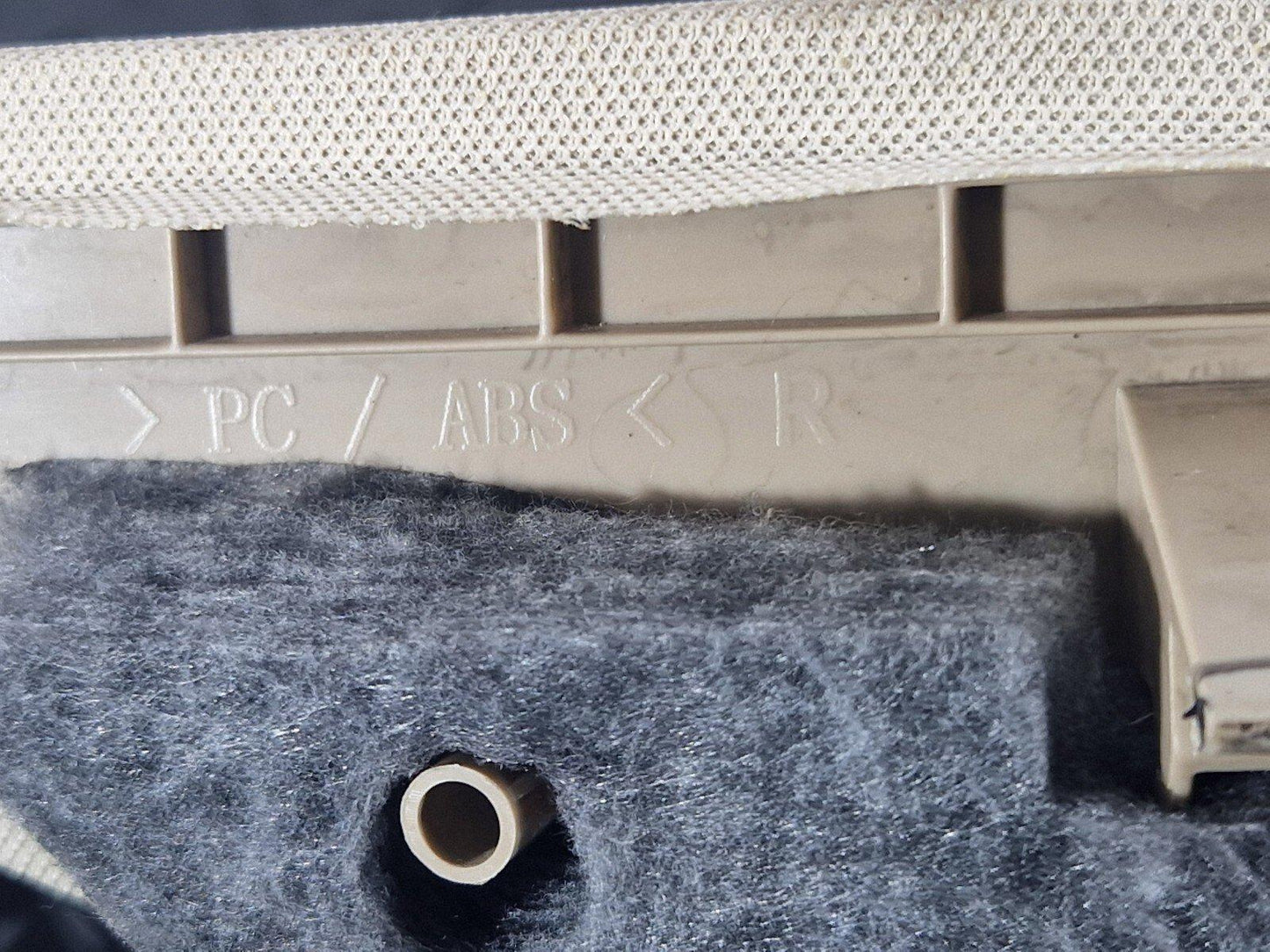 14-21 MERCEDES BENZ C CLASS SALOON W205 O/S/R C-PILLAR TRIM COVER A2056907804
