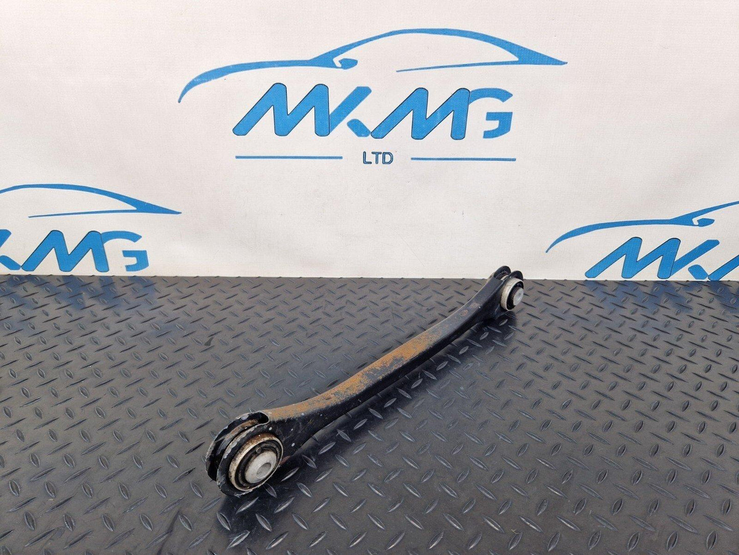 16-19 AUDI A4 B9 GENUINE OEM REAR LEFT N/S LOWER CONTROL ARM 4M0505291D