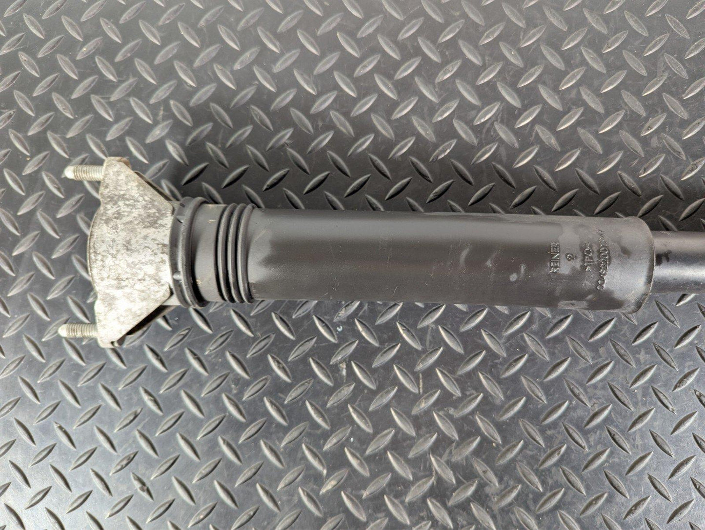 18-ON MERCEDES A CLASS W177 REAR SHOCK ABSORBER FITS LEFT & RIGHT A1773206903
