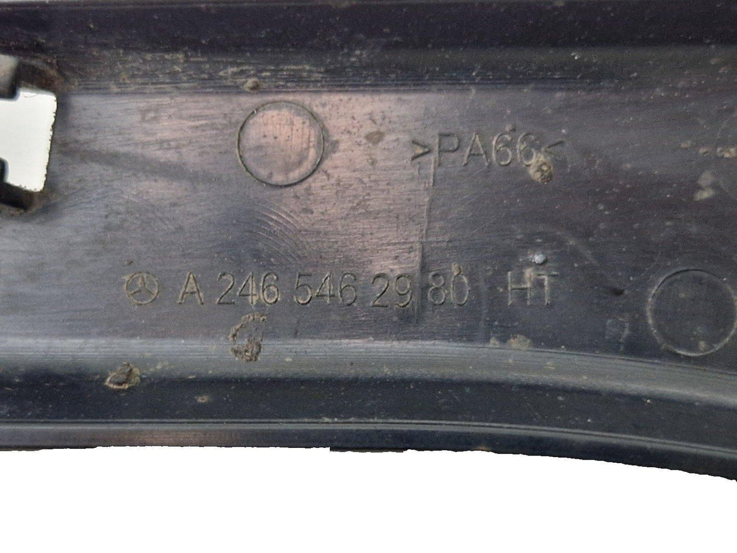 12-18 MERCEDES BENZ W176 N/S/F FRONT LOWER SUSPENSION ARM COVER A2465462980