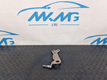 14-21 MERCEDES BENZ C220d W205 ENGINE LEFT REAR LIFTING LUG CLIP MOUNT HOLDER
