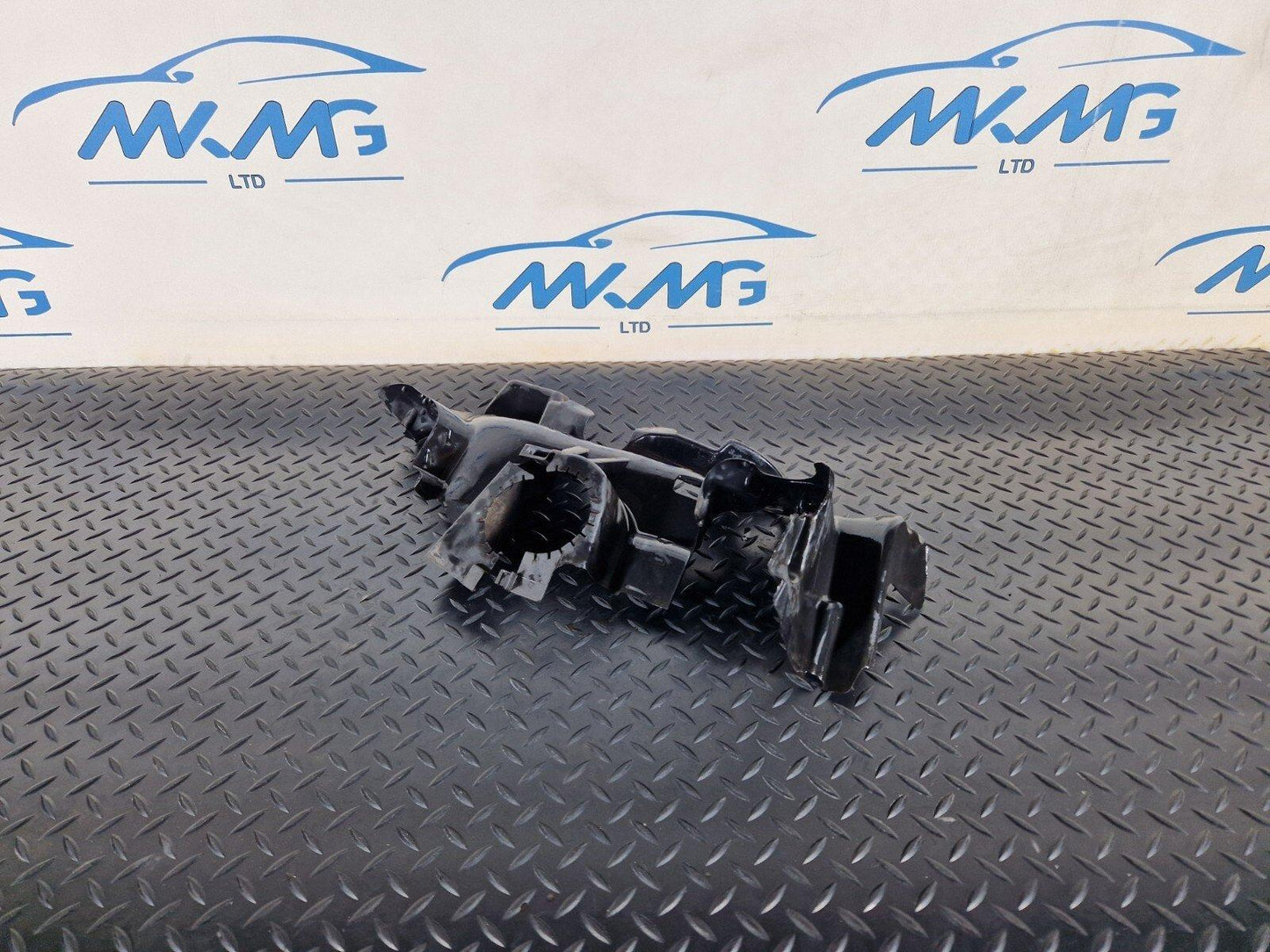14-21 MERCEDES-BENZ C250D W205 FRONT CENTER RIGHT SOUND INSULATION A2055240225