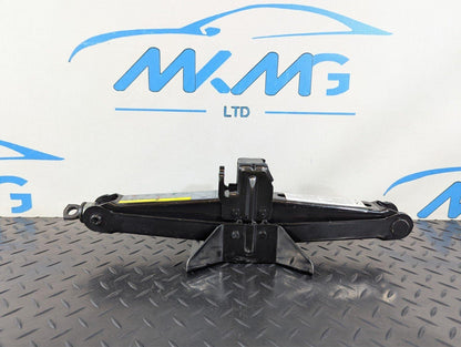12-18 AUDI A6 C7 CAR LIFTING JACK 5N0011031E