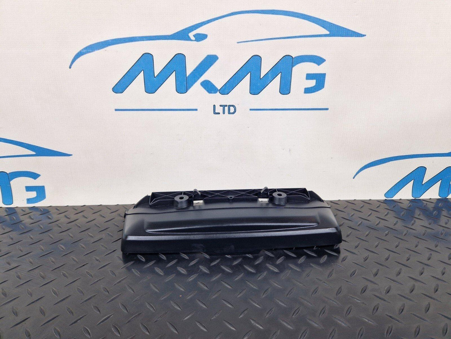 11-18 BMW 6 SERIES F06 GENUINE FRONT DASHBOARD TRIM 202000243