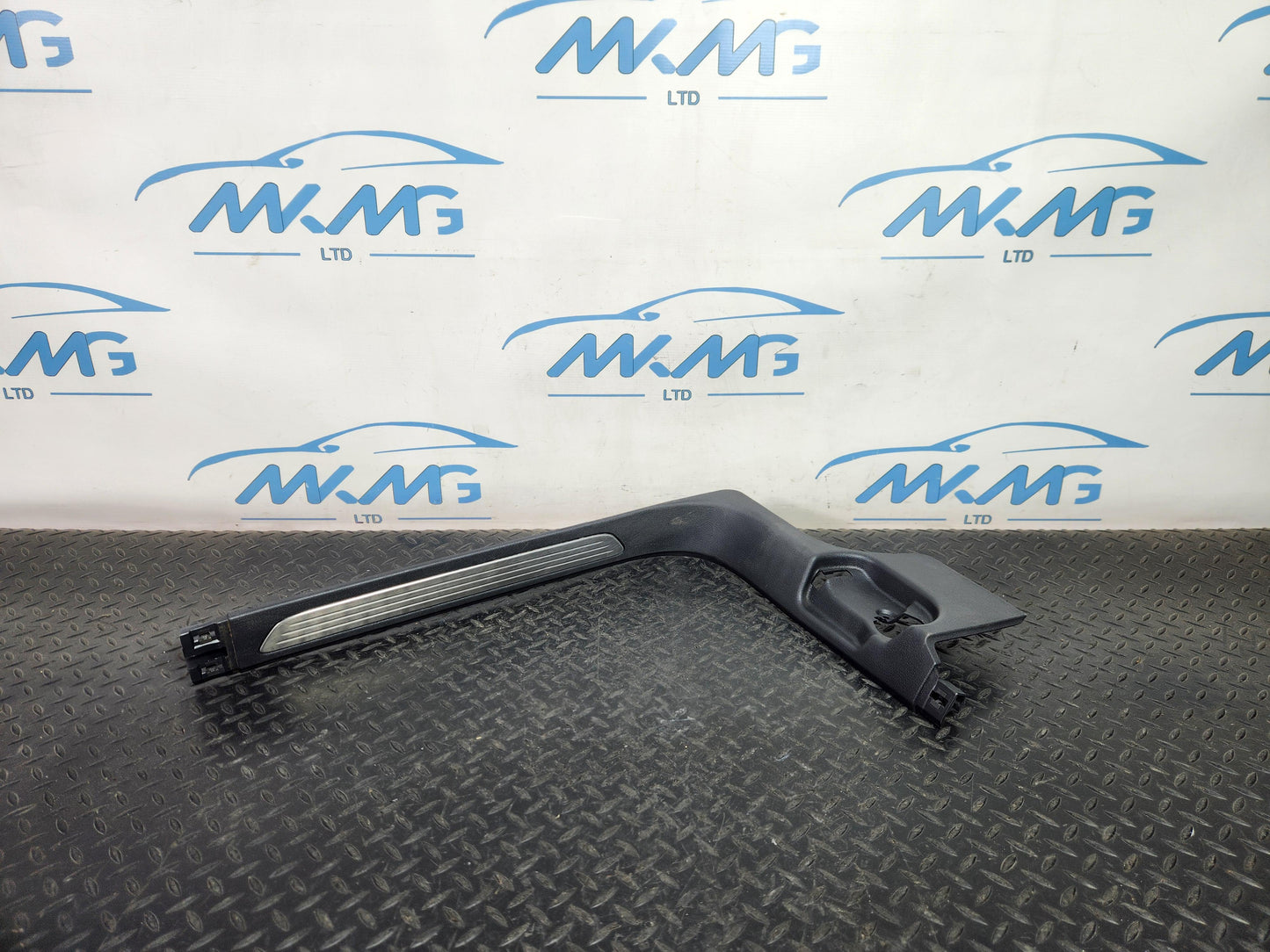 Volkswagen Touareg 7P Front Right O/S Interior Inner Sill Trim 7P0863484