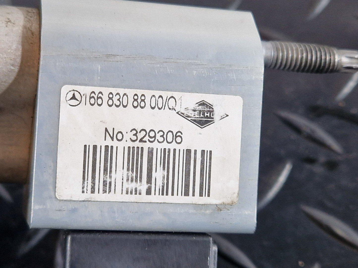 16-19 MERCEDES BENZ GLE W166 GENUINE CUTOFF VALVE A1668308800