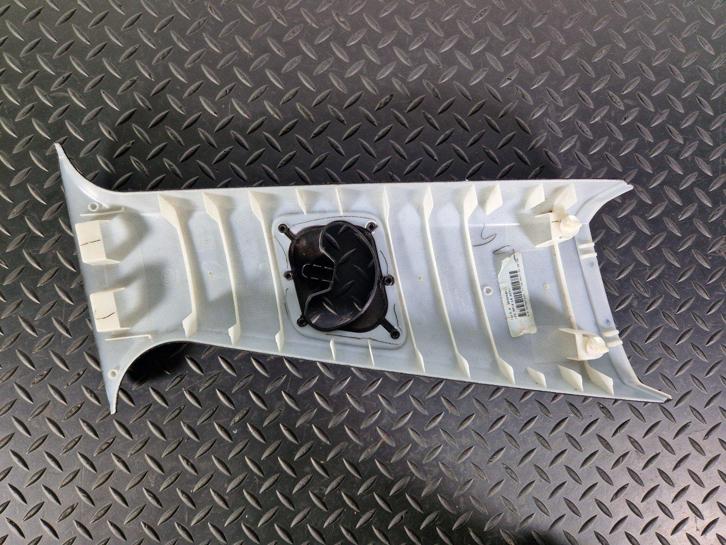 10-13 BMW X5 E70 LCI GENUINE LEFT N/S B COLUMN TRIM COVER 7129751