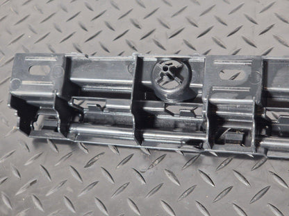 11-18 BMW 6 SERIES F06 SIDESKIRT BRACKET FRONT LEFT PASSENGER SIDE 7276347