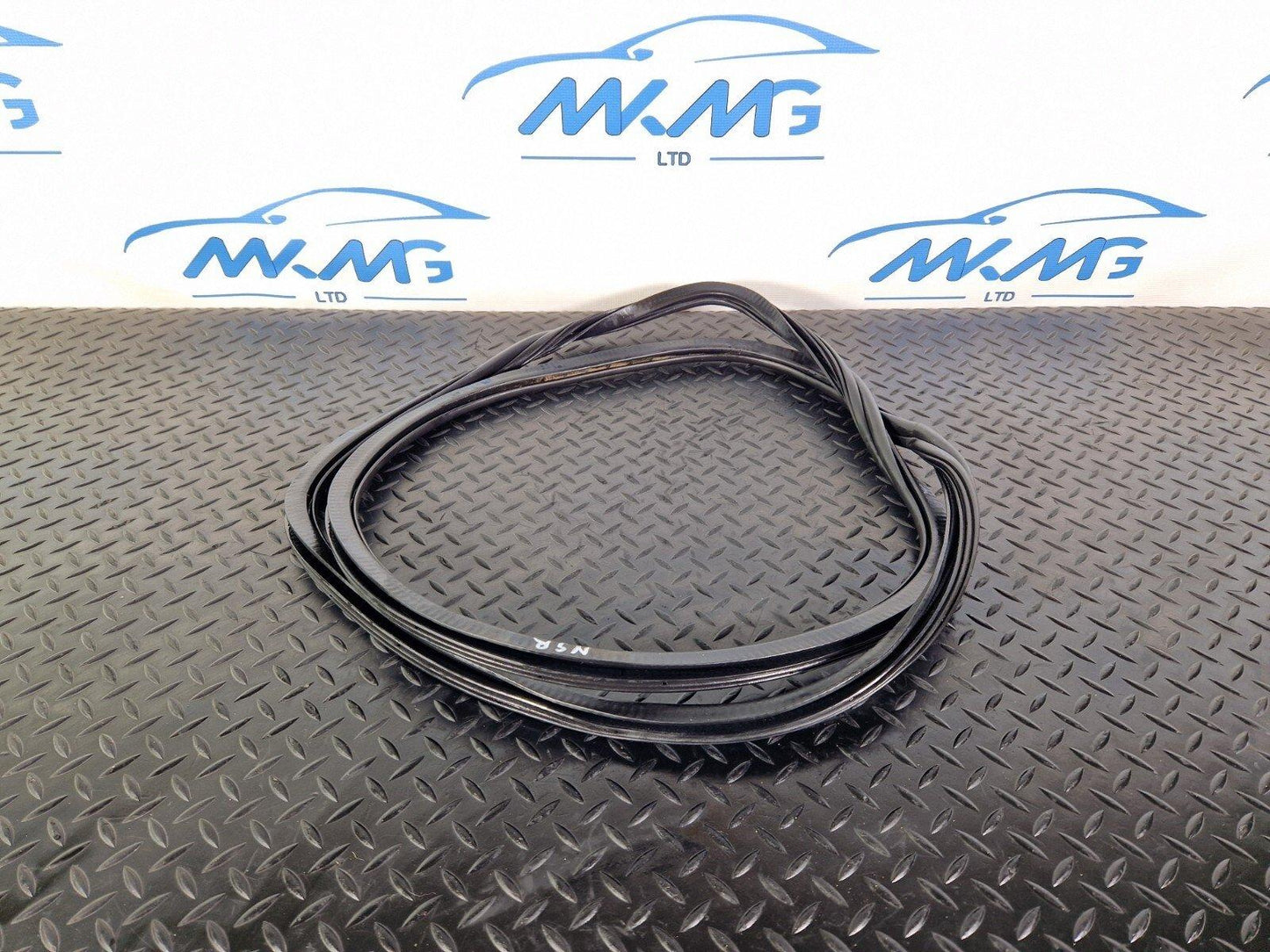 12-17 AUDI Q5 S-LINE GENUINE OEM REAR LEFT SIDE DOOR SEAL 8R0833721F