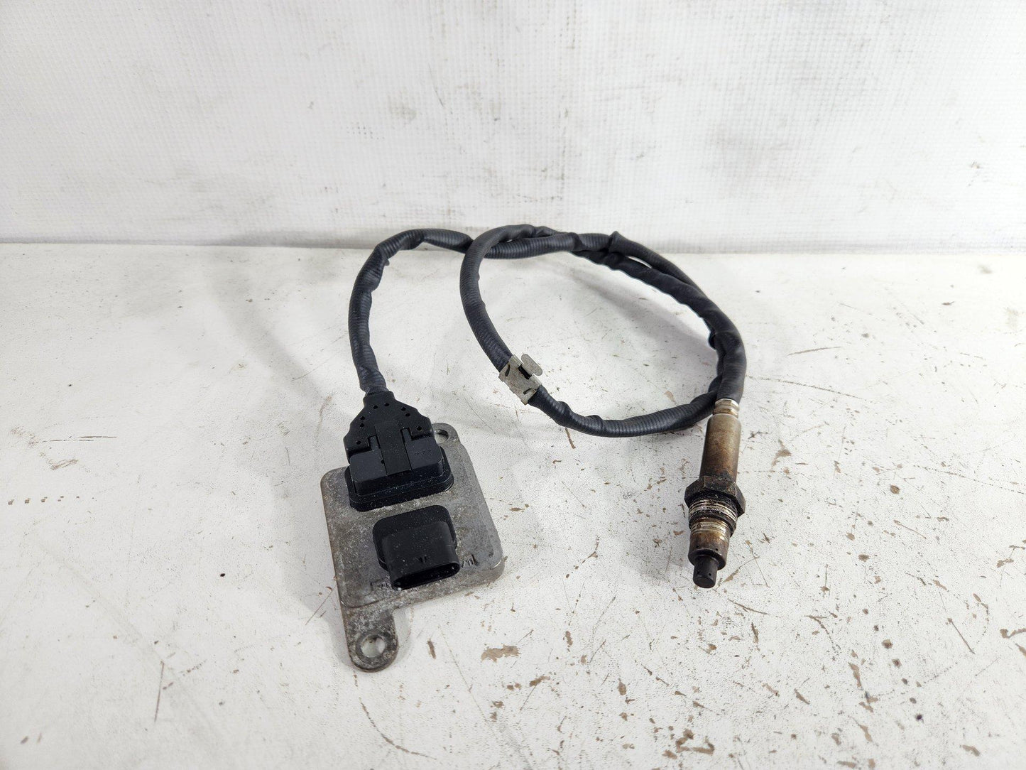 Mercedes-Benz E-Class W212 Genuine Lambda Oxygen Sensor A0009051612