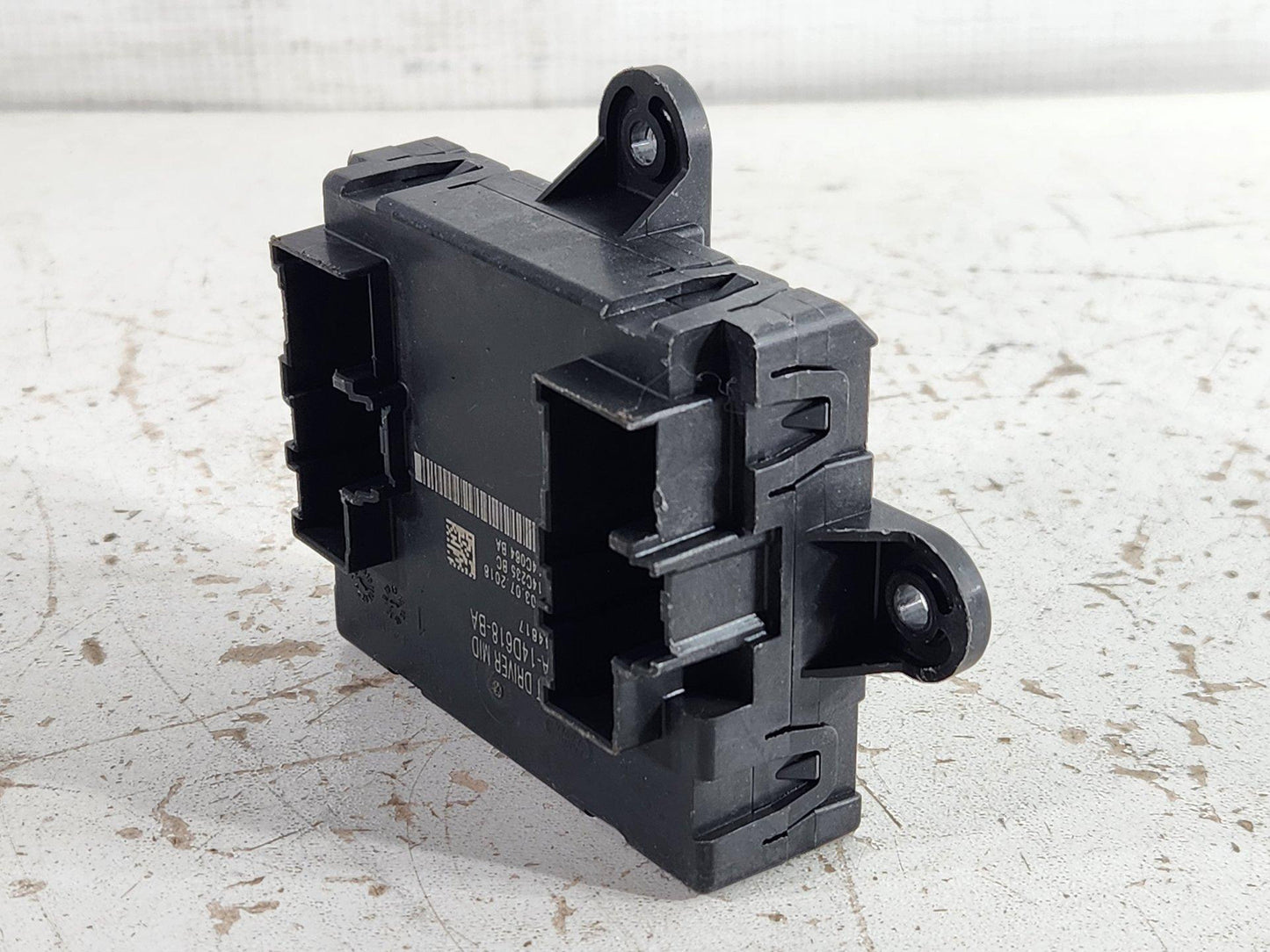 Land Rover Discovery L462 Front Right O/S Door Control Module JPLA-14D618-BA