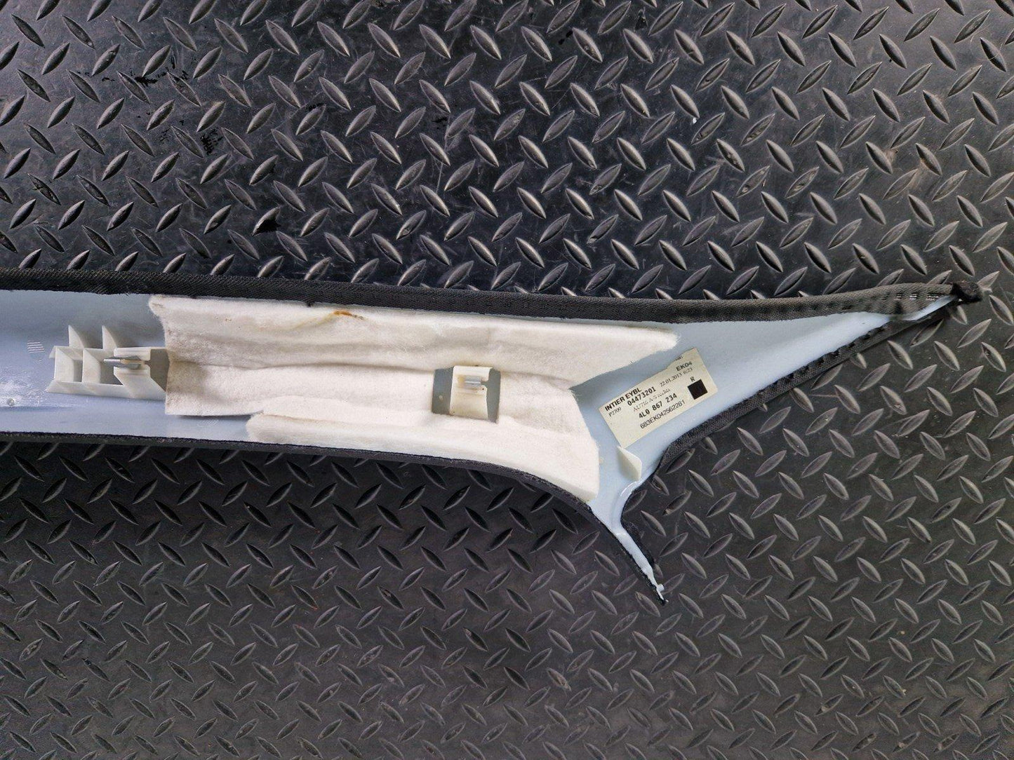 10-15 AUDI Q7 4L GENUINE OEM RIGHT DRIVER SIDE FRONT A PILLAR TRIM 4L0867234