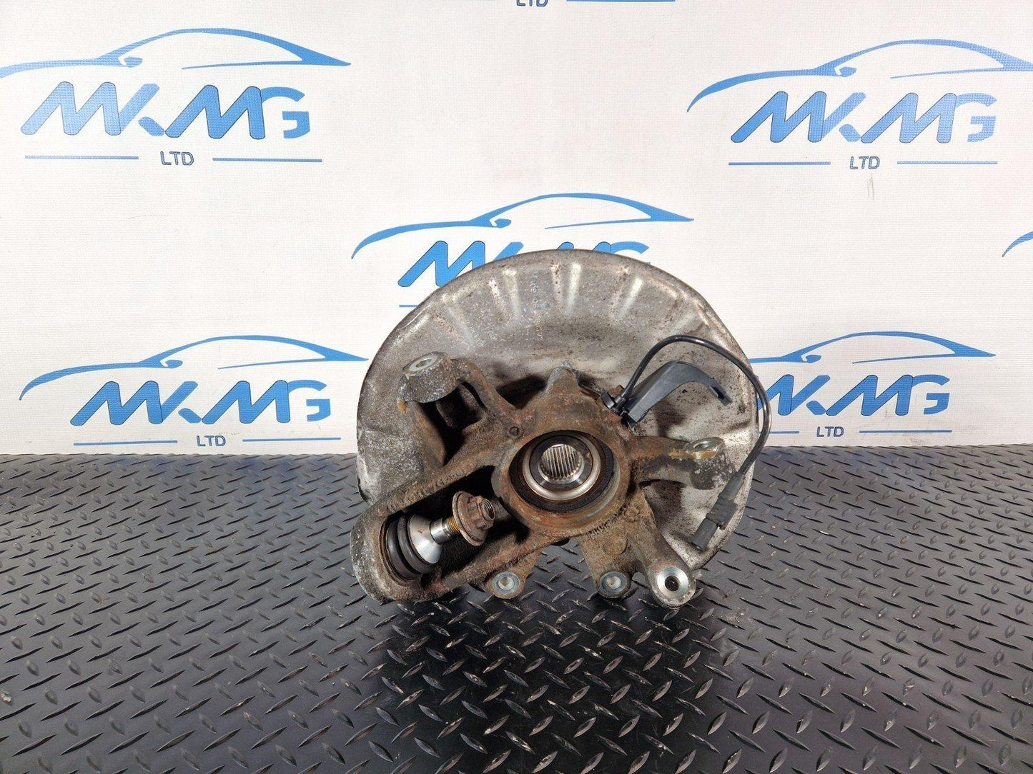 11-19 MERCEDES BENZ ML W166 GENUINE REAR RIGHT WHEEL HUB A1669054102