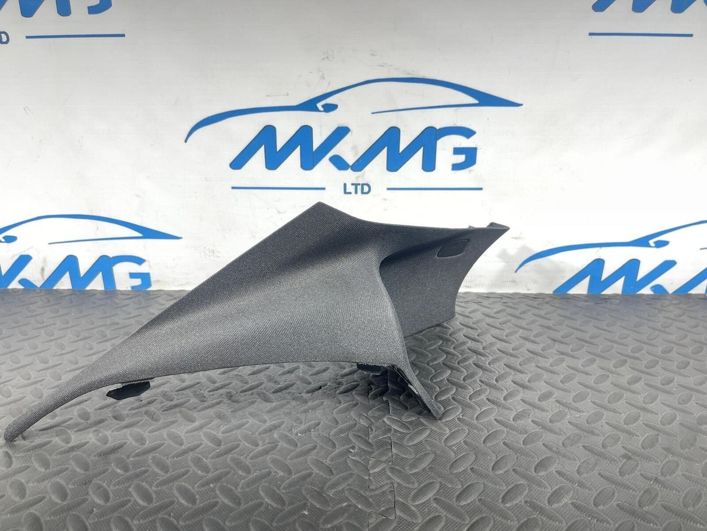 13-19 MERCEDES BENZ CLA C117  REAR LEFT PASSENGER SIDE C-PILLAR TRIM A1176902525