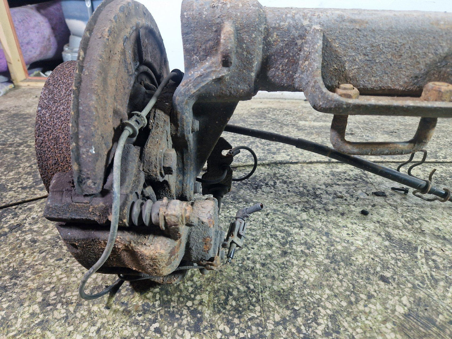 Peugeot Boxer MK3 2L DW10FUD Genuine Rear Axle with Calipers