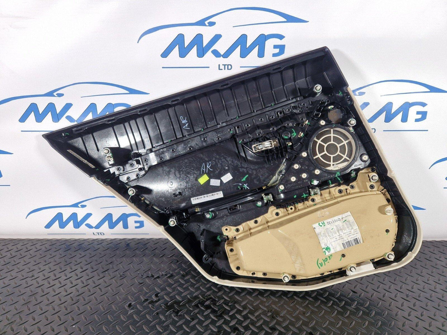 11-18 BMW 6 SERIES F06 CREAM REAR RIGHT DRIVER SIDE LEATHER DOOR CARD