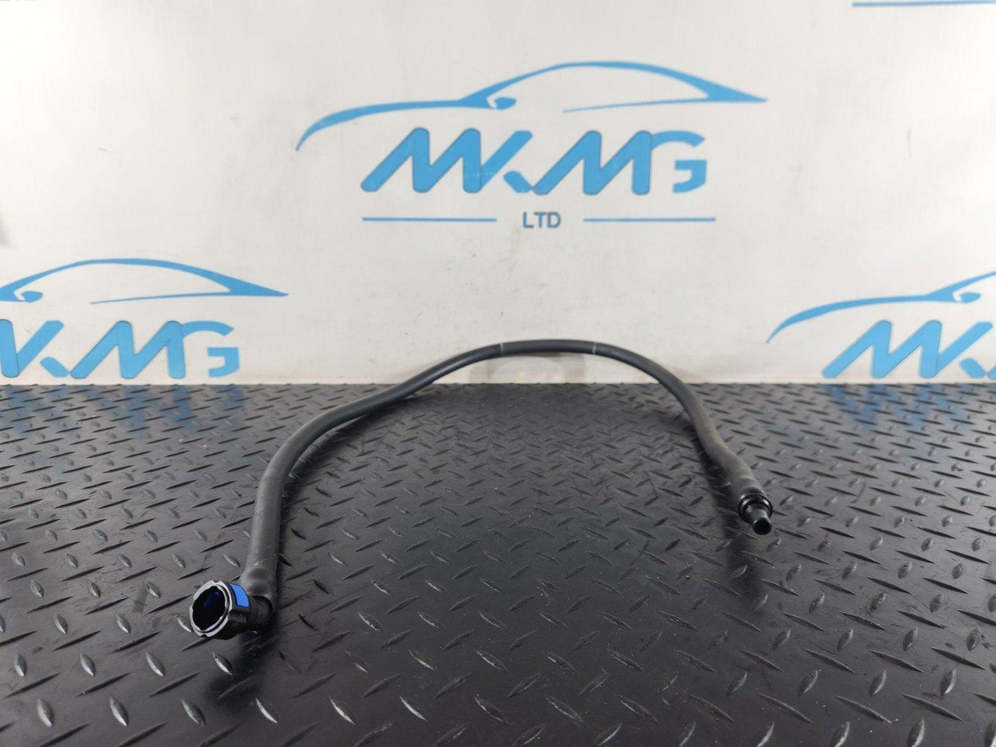 16-20 AUDI Q7 4M GENUINE HEADLIGHT WASHER HOSE 4M0955667