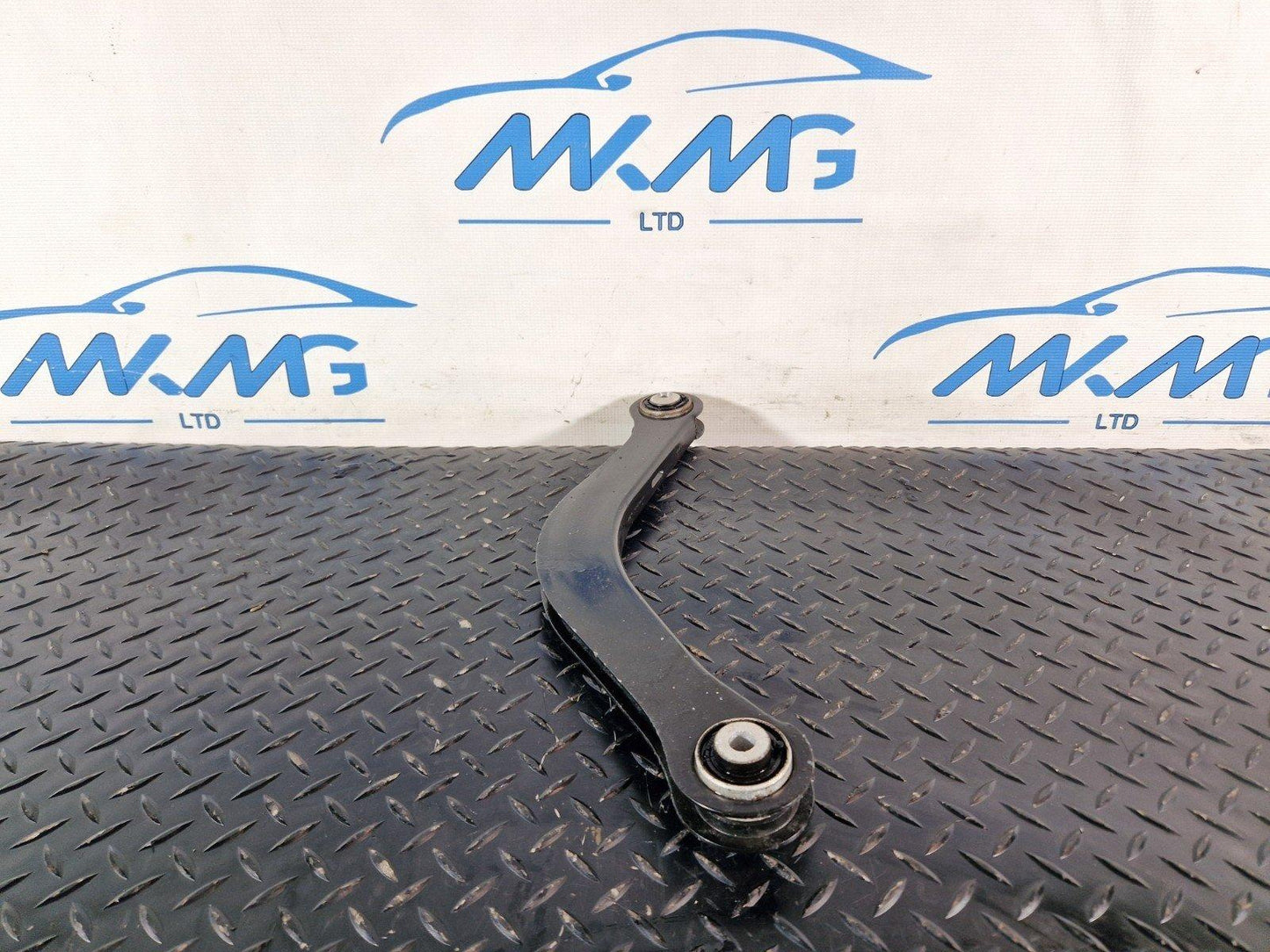 16-19 AUDI A4 B9 GENUINE REAR RIGHT CONTROL ARM 8W0505398