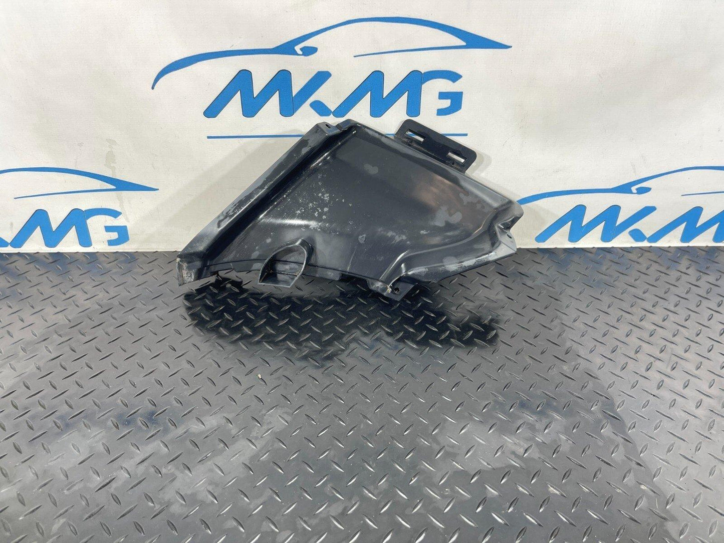 2019-ON  LAND ROVER DISCOVERY L550 DRIVER SIDE FRONT BUMPER BRACKET LK7217E950A