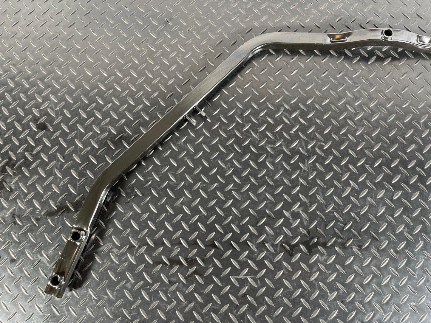 14-21 MERCEDES BENZ C350e W205 GENUINE REAR SUSPENSION STRUT BRACE A2056102202