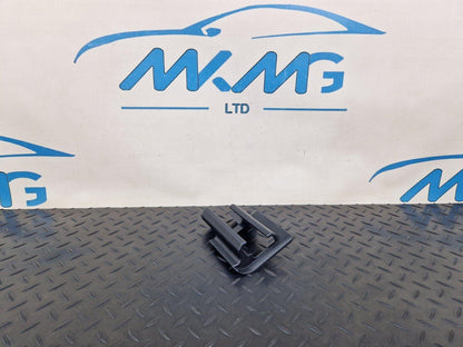 14-21 MERCEDES BENZ C220D W205 OEM FRONT SEAT GUIDE RAIL END COVER A2059190700