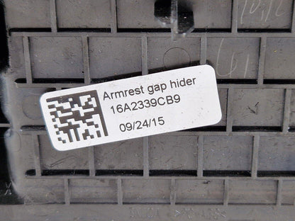 LAND ROVER DISCOVERY SPORT L550 2018 ARMREST GAP HIDER COVER FK72-611F06-A