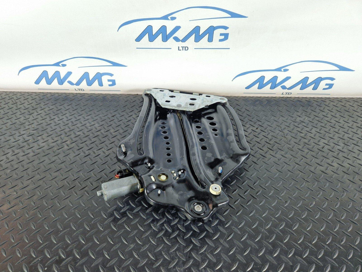 12-17 AUDI S5 CONVERTIBLE REAR LEFT PASSENGER SIDE WINDOW REG & MOTOR 8F0839397D