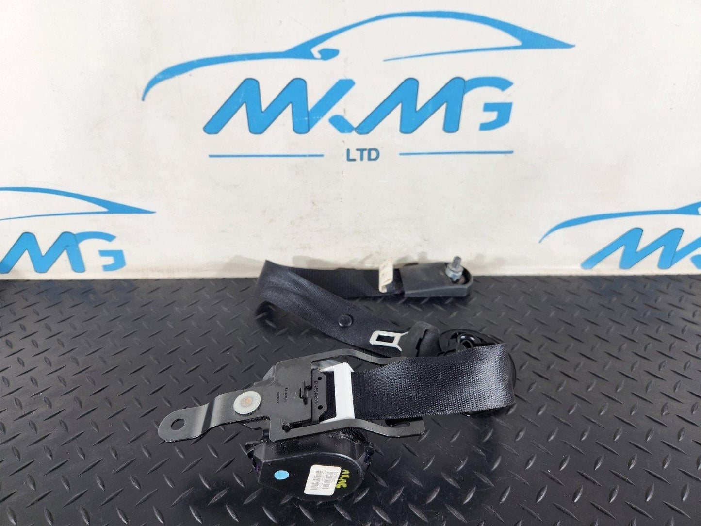 BMW X5 E70 SEAT BELT REAR RIGHT DRIVER SIDE 606345600C 602506400B